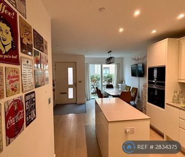 3 bedroom terraced house to rent - Photo 6