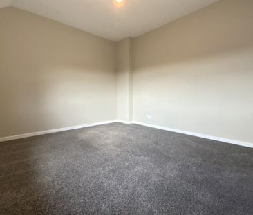 2 bedroom end of terrace house to rent - Photo 1