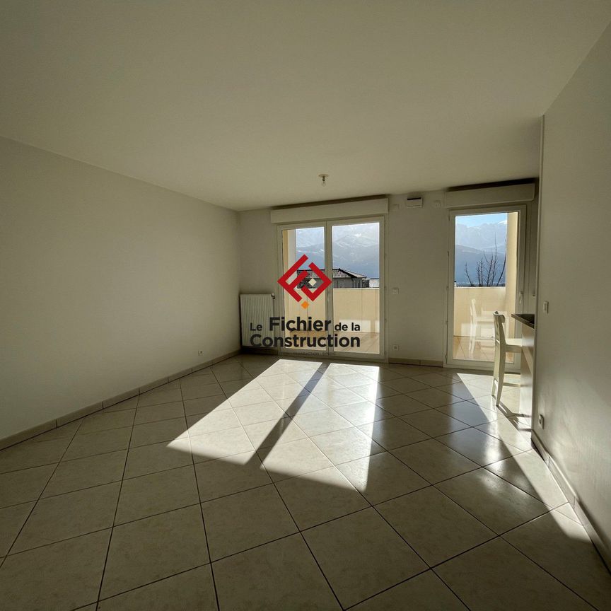 Location Appartement 3 pièces 71m² ST ISMIER 38330 - Photo 1