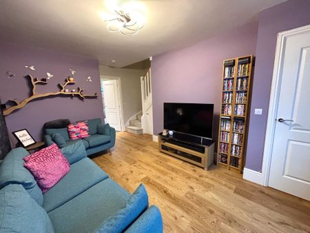 3 bedroom town house to let - Photo 2