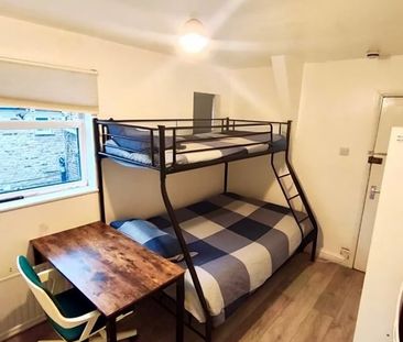 Studio Flat, Neasden Lane North, NW10 - Photo 5