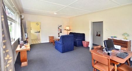 2 Bedroom Flat in Mornington - Photo 2