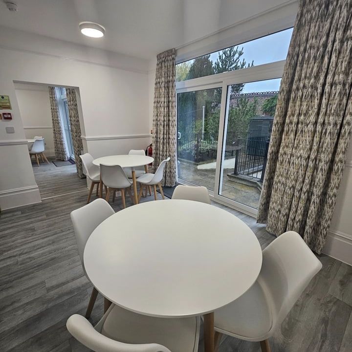 Room in a Shared House, Fox Lane, N13 - Photo 1