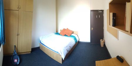 5 bedroom flat to rent - Photo 2