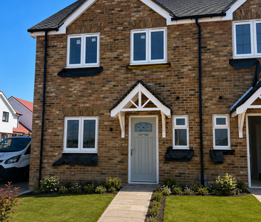 3 bedroom end of terrace house to rent - Photo 1