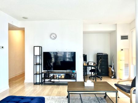 For Lease - 89 Dunfield Avenue Unit# 1502, Toronto, Ontario - Photo 2