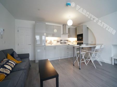 Apartment 2, 282 High Street - Photo 2