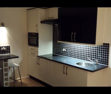 Studio Flat, Langhorn Road, SO16 - Photo 5