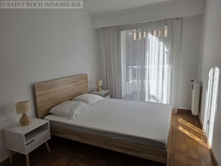 Location Appartement 2 pièces 62m² NICE 06300 - Photo 3