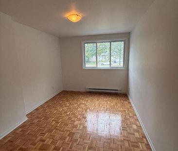 2 CH - 1 SDB - Laval - $1,150 /mo - Photo 2