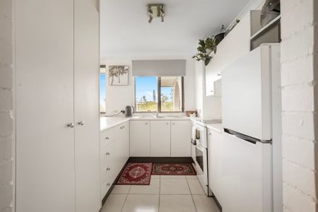 Perfectly Positioned Coastal Unit with Ocean Breezes - Photo 4