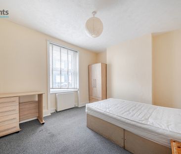 5 bedroom terraced house to rent - Photo 5