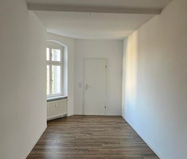 Im Herzen der Stadt: 3-Zimmer-Wohnung mit Badewanne - Photo 2