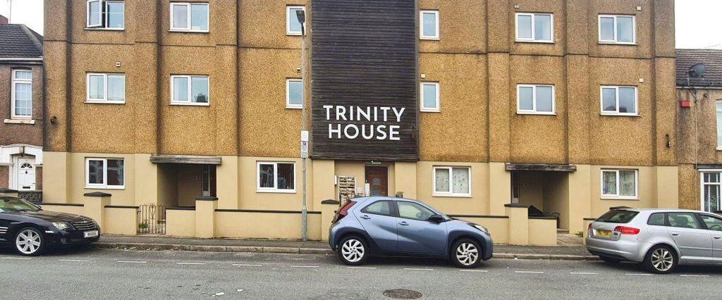 2 bedroom flat to rent - Photo 1