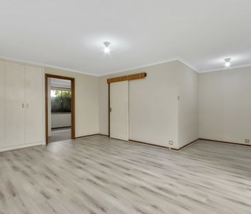 Charming 3 Bedroom Home in Leafy Hope Valley! - Photo 5