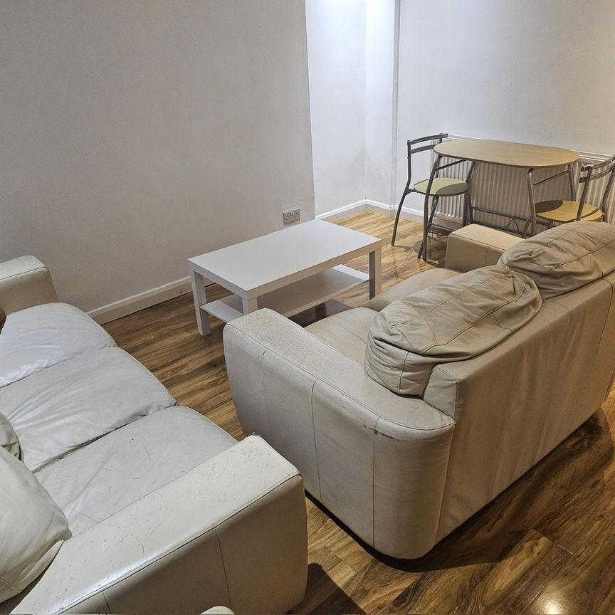 Studio Flat, Hutcheon Street, AB25 - Photo 1