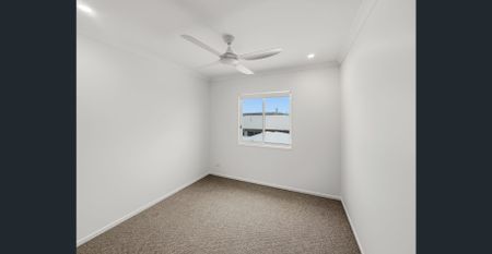 Not Your Typical Terrace! Space, Style & a Whole Lot More! - Photo 4