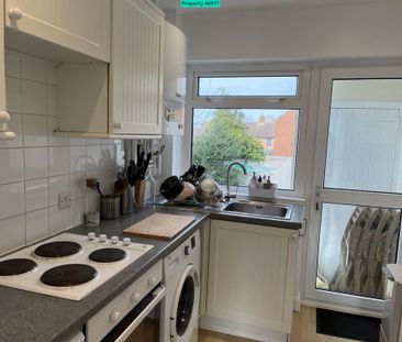 3 bedroom end of terrace house to rent - Photo 6