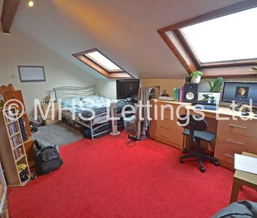 3 Bedroom Mid Terraced House for rent in Beechwood Mount - Photo 3