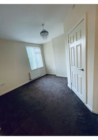 2 Bed Terraced House, Nursery Lane, NG6 - Photo 3