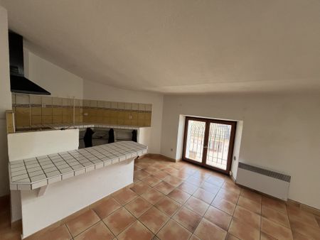 Location Appartement 2 pièces 40m² PUGET VILLE 83390 - Photo 2