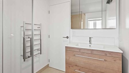 Brand New 2-Bedroom Townhouse in Addington – Modern Living at Its Best! - Photo 4