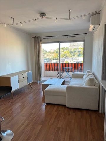 Location Appartement 2 pièces 33m² LE CANNET 06110 - Photo 2