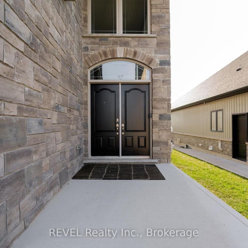 For Lease - 202 Viger Drive Unit# Upper, Welland, Ontario - Photo 1