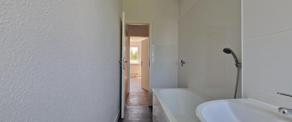 Familienfreundliche 4-Zimmer-Wohnung mit Balkon und lichtdurchfluteter Küche! + 2 NKM sparen* - Foto 1