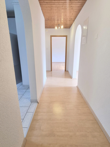 grosszügige Wohnung (102 m2) mit viel Stauraum und Balkon - Foto 3