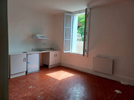 Location Appartement 2 pièces 49m² - Photo 2
