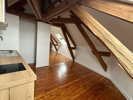 Location appartement 1 pièce, 49.00m², Saintes - Photo 2