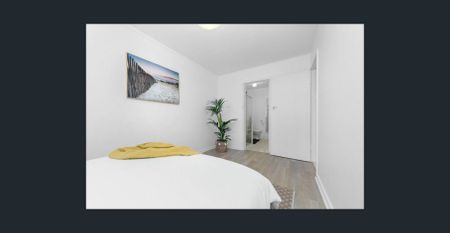 Location Location! - Photo 4