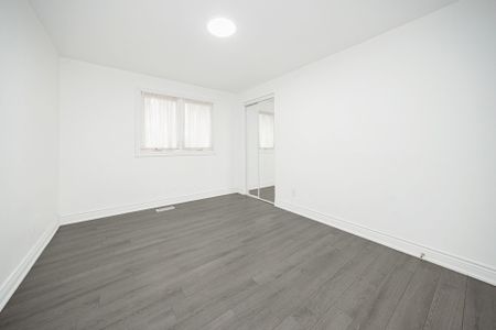 For Lease - 15095 Dixie Road, Caledon, Ontario - Photo 3