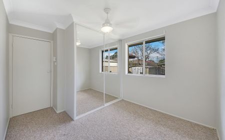 3 BEDROOM FAMILY HOME - Photo 4