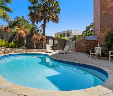 2 Bedroom Beach Front Unit - Photo 2