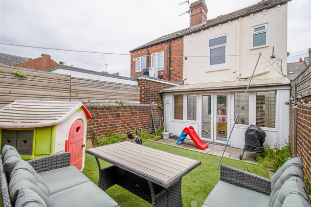 Garden Street, Normanton - Photo 1