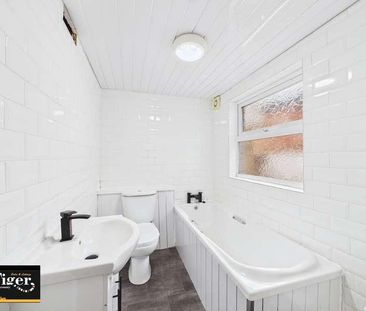 Wall Street, Blackpool, FY1 - Photo 4