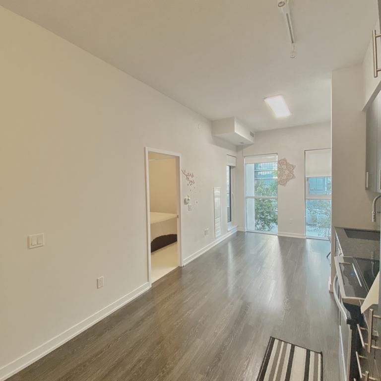 For Lease - 4055 Parkside Village Drive Unit# 621, Mississauga, Ontario - Photo 1