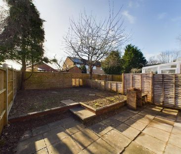 2 bedroom semi-detached house to rent - Photo 6