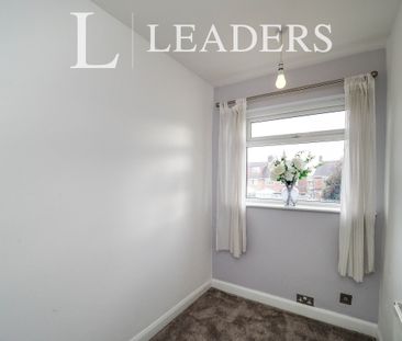 3 bedroom house to rent Beardsmore Grove, Hucknall, NG15 - Photo 4