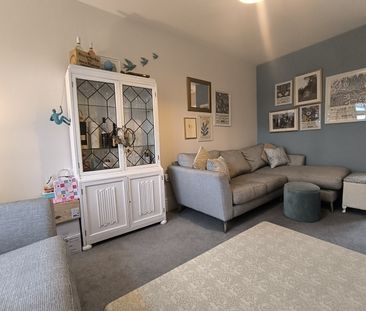 Eagle Road, Warminster - Photo 1