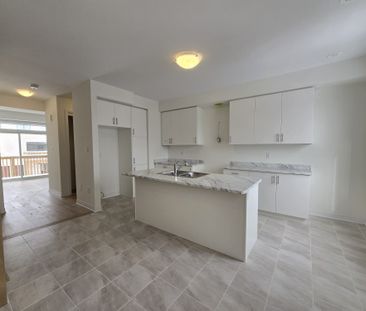 For Lease - 11 Greig Street, Brantford, Ontario - Photo 5