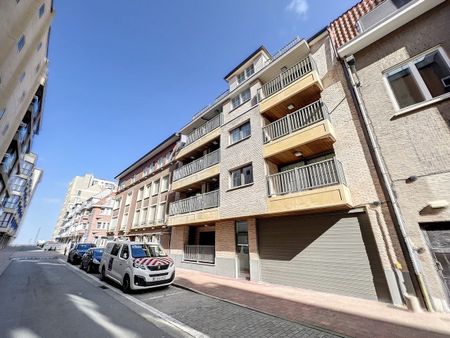 Tweede verblijf//Smaakvol ingericht duplex dakappartement, zijstraat Zeedijk. - Photo 2