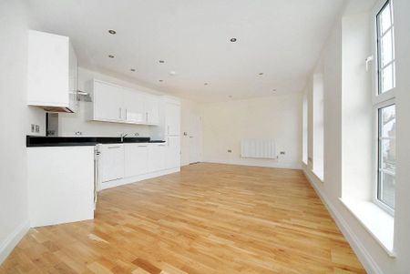 Finchley Road, London - Photo 2