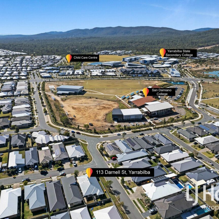 Modern 2 Bedroom Property - Walking Distance to Cafe 63, Schools & Much More - Photo 1