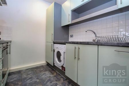 1 bedroom flat to rent - Photo 4