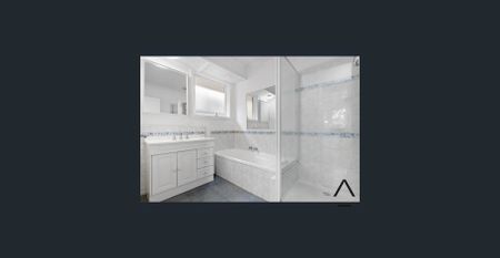 Spacious Family Home - Photo 5