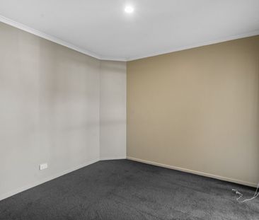 New carpet installed! - Photo 6