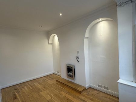 5 Bed End Terrace, Lakehall Gardens, CR7 - Photo 5